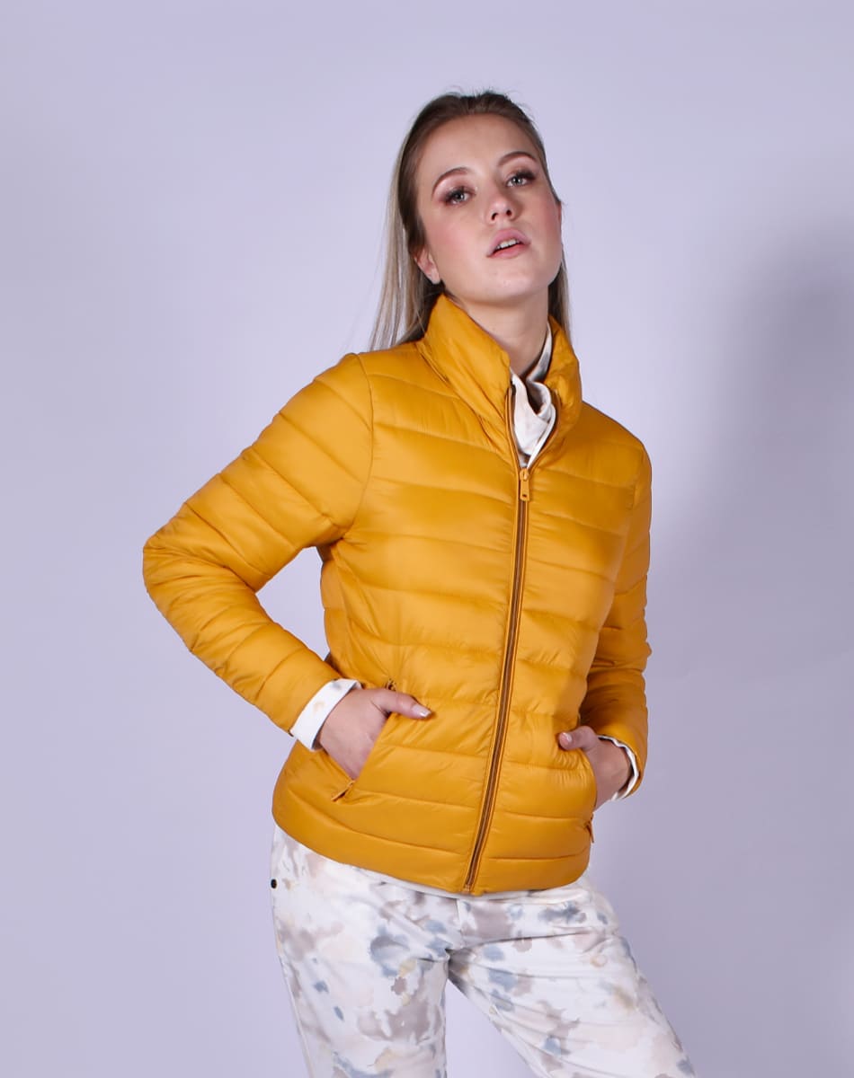 Chamarra Acolchada con Gorro SERENITY 21