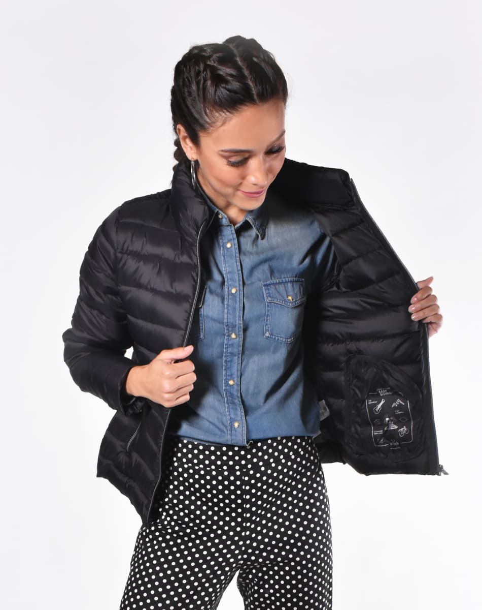 Chamarra Acolchada con Gorro SERENITY 21