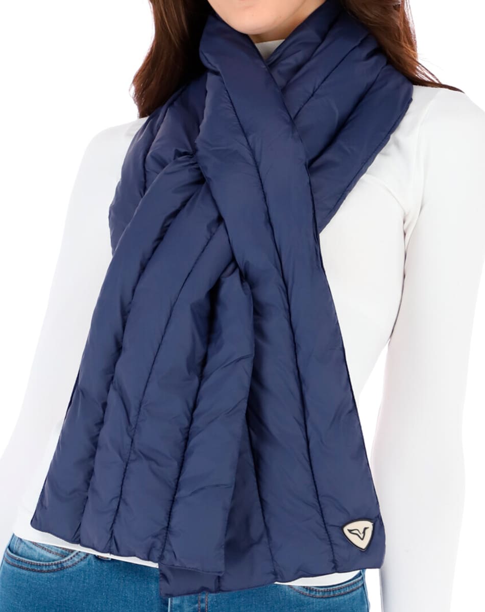Fussy puffer scarf