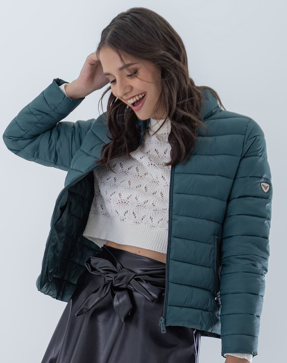 Chamarra Acolchada Con Gorro Oculto SERENITY 23